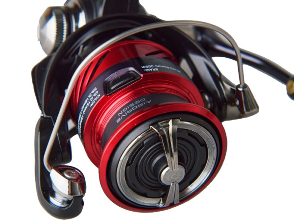 Катушка спиннинговая Daiwa NINJA LT (3000)
